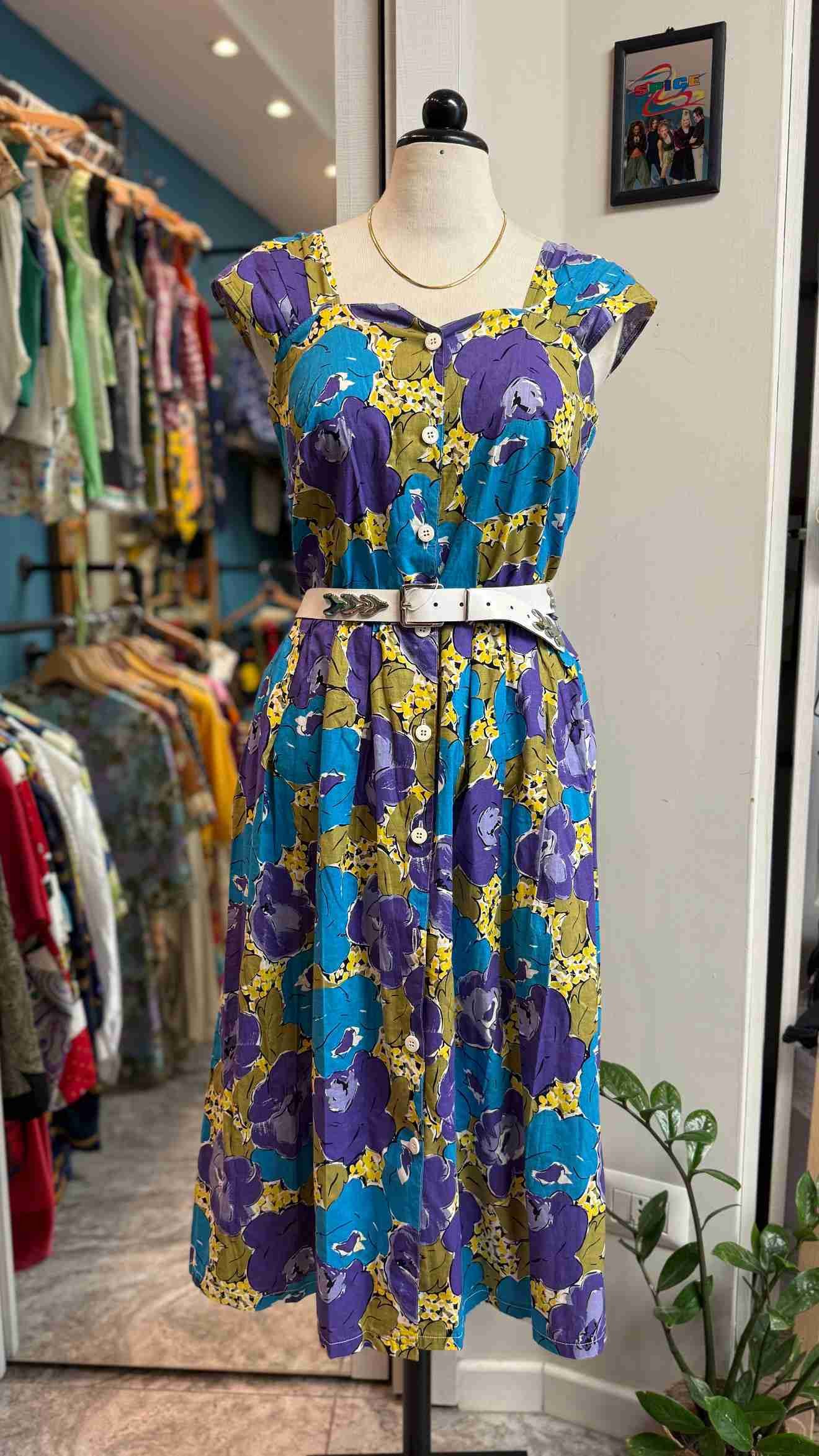 Vestito floreale smanicato