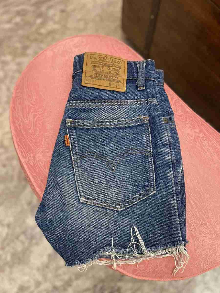 213360D3-A0AD-4AFF-9D2B-BF1CB342C836 Short Levis raro tg XS