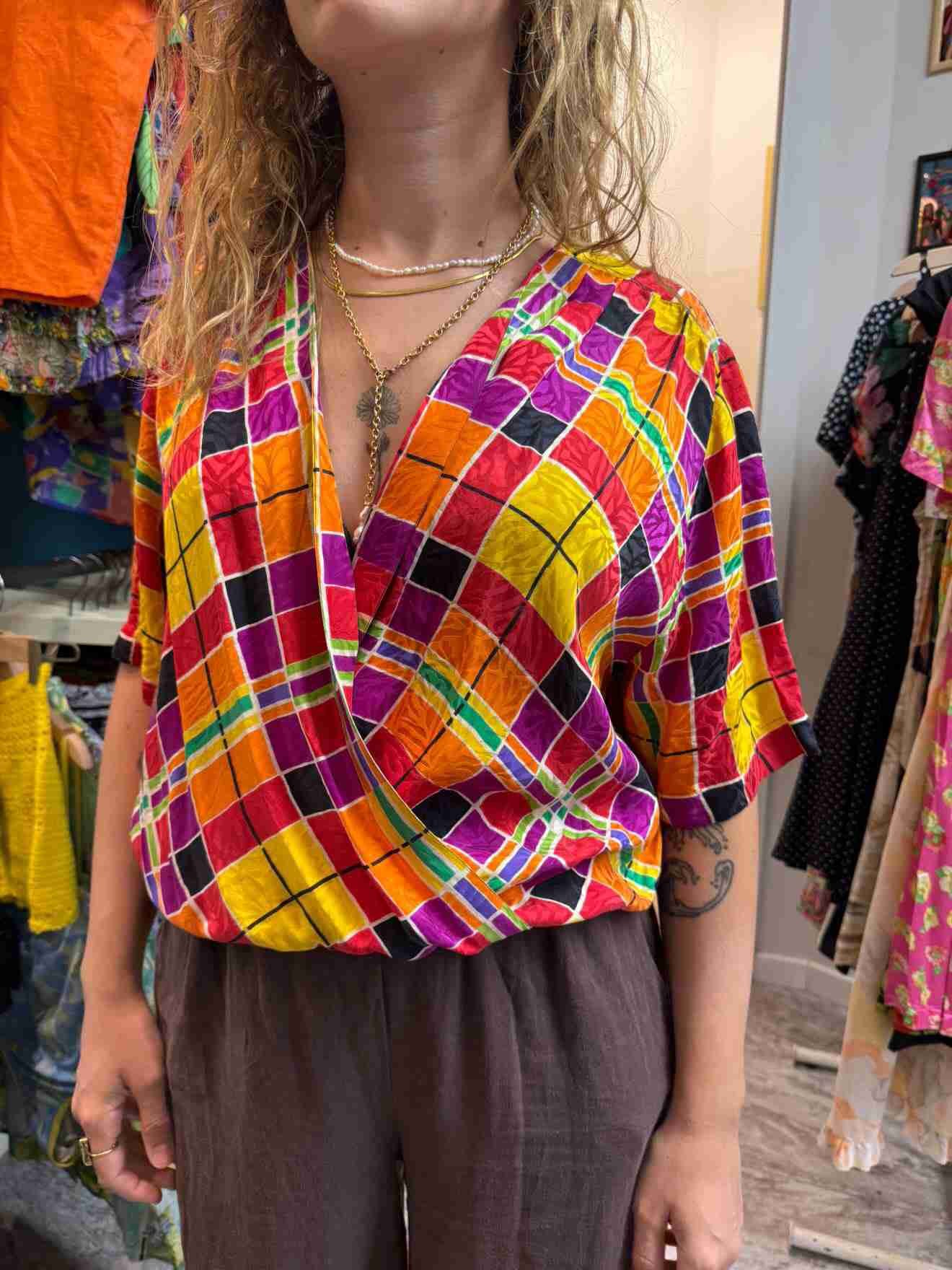 3C92D5F8-C905-4C08-BC35-0C0AED63CA79 Blusa arlecchino