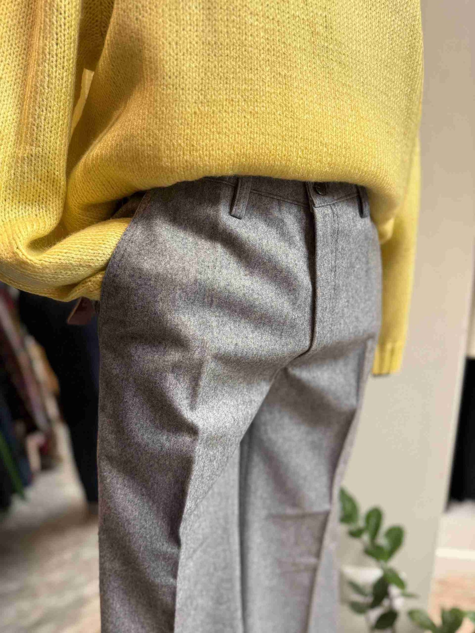 IMG_0351 Pantalone anni 70 grigio vita 74