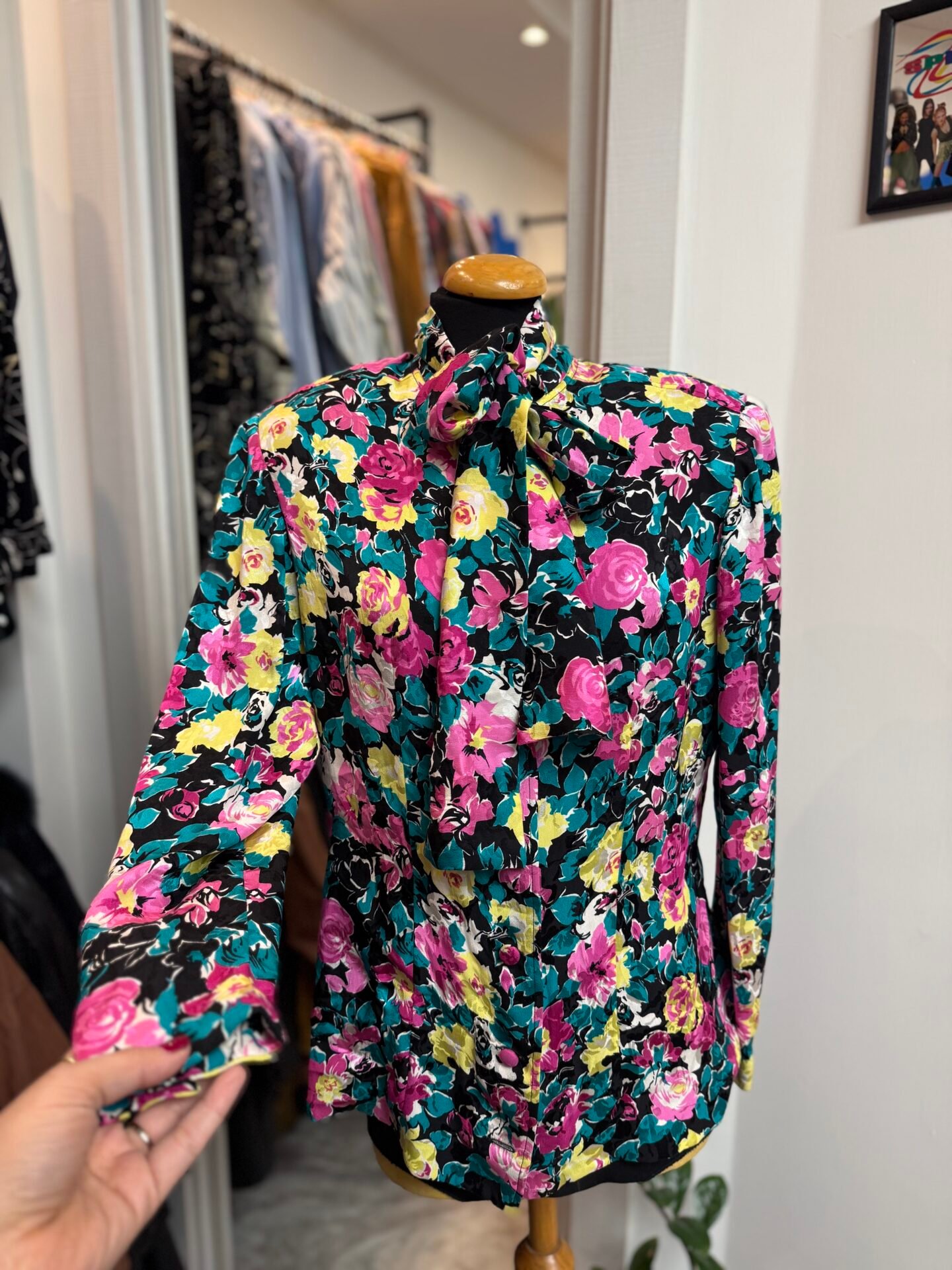 Camicia floreale in seta