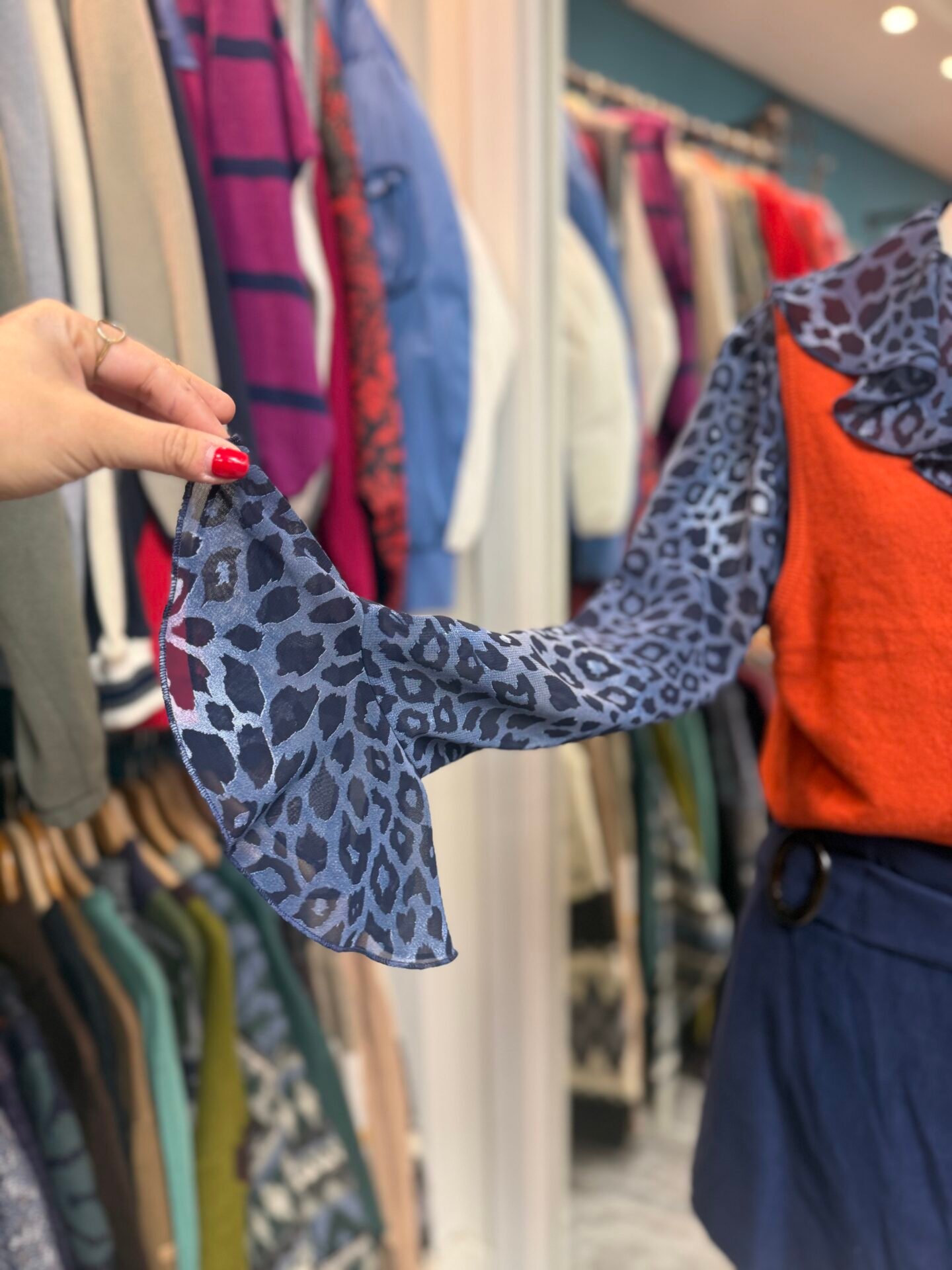 IMG_0843 Camicia blu maculata