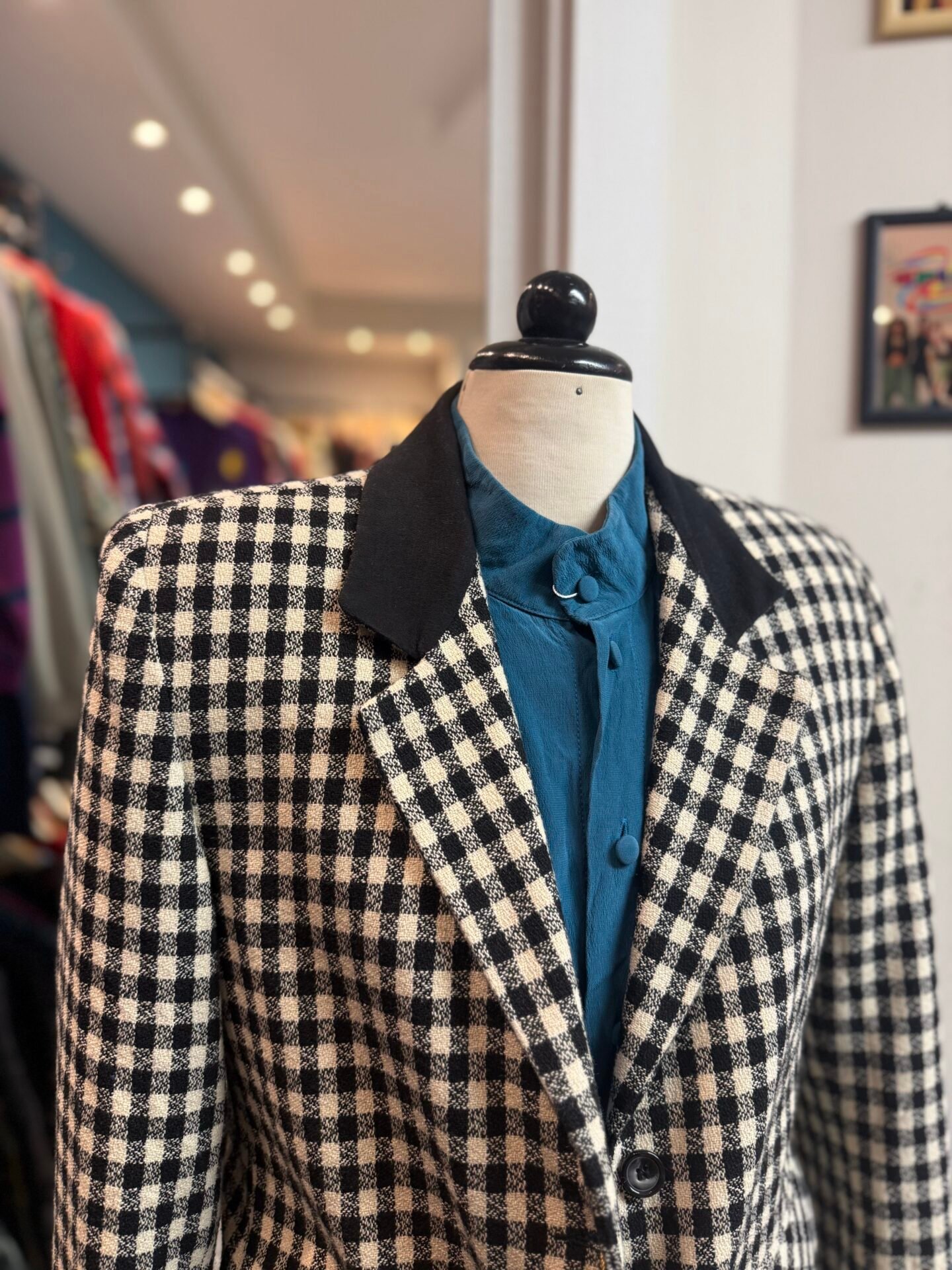 Blazer Black and White