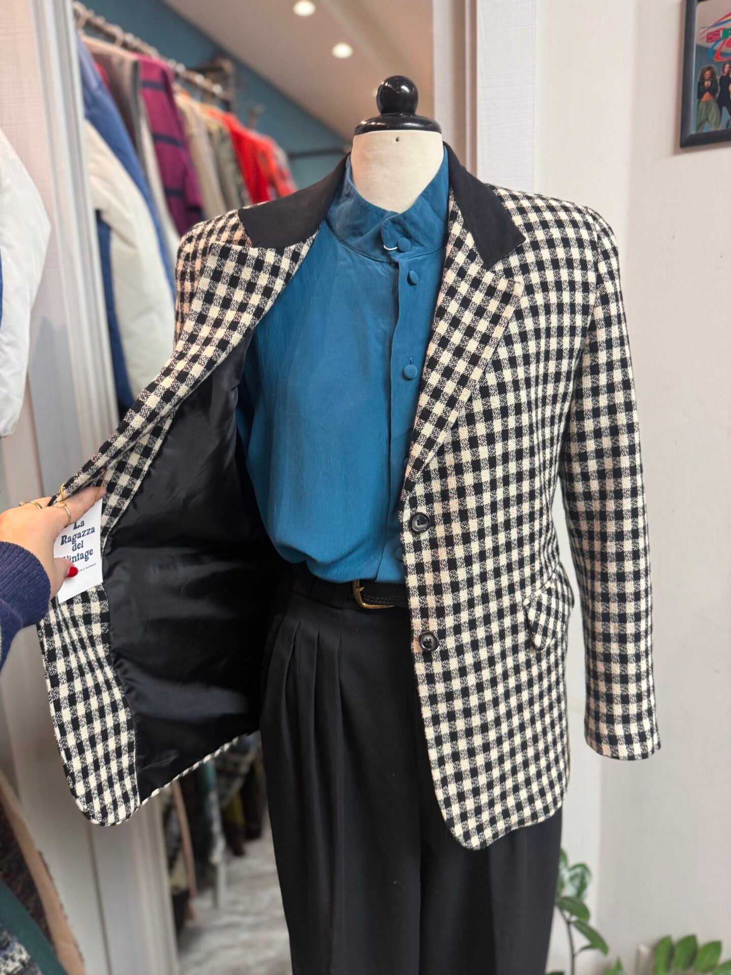 Blazer Black and White