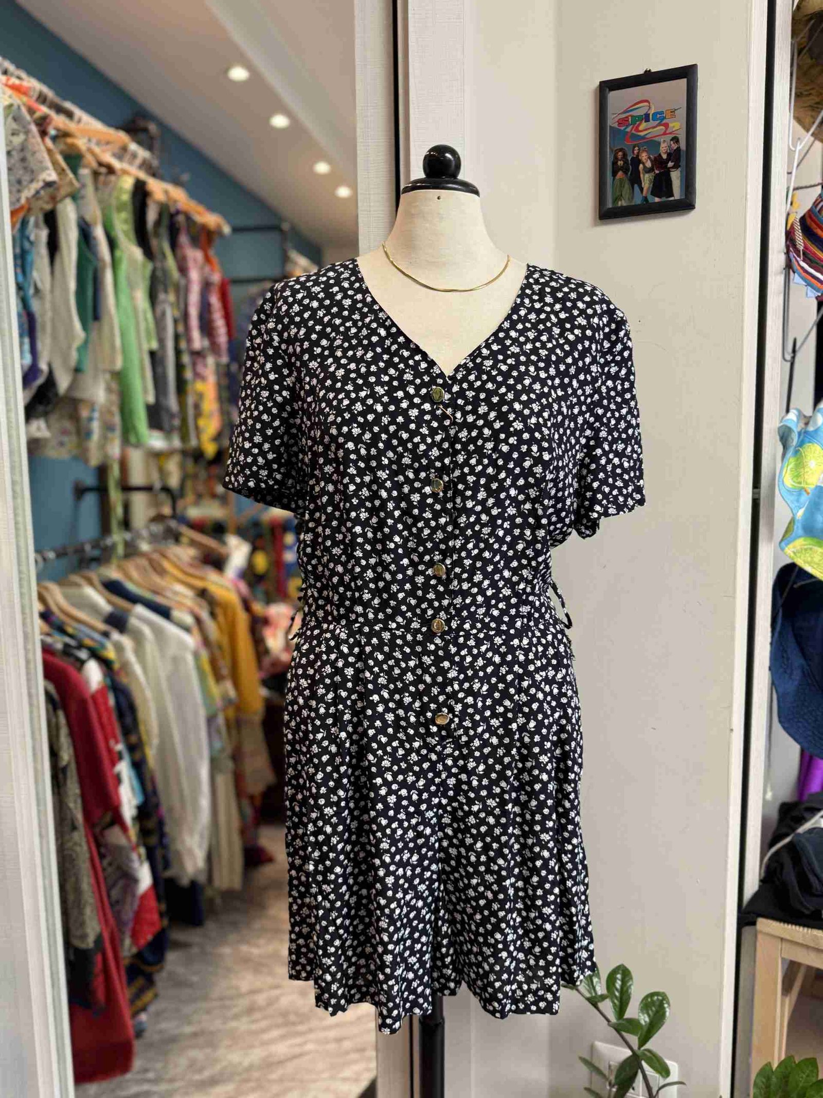 Tutina floreale nera