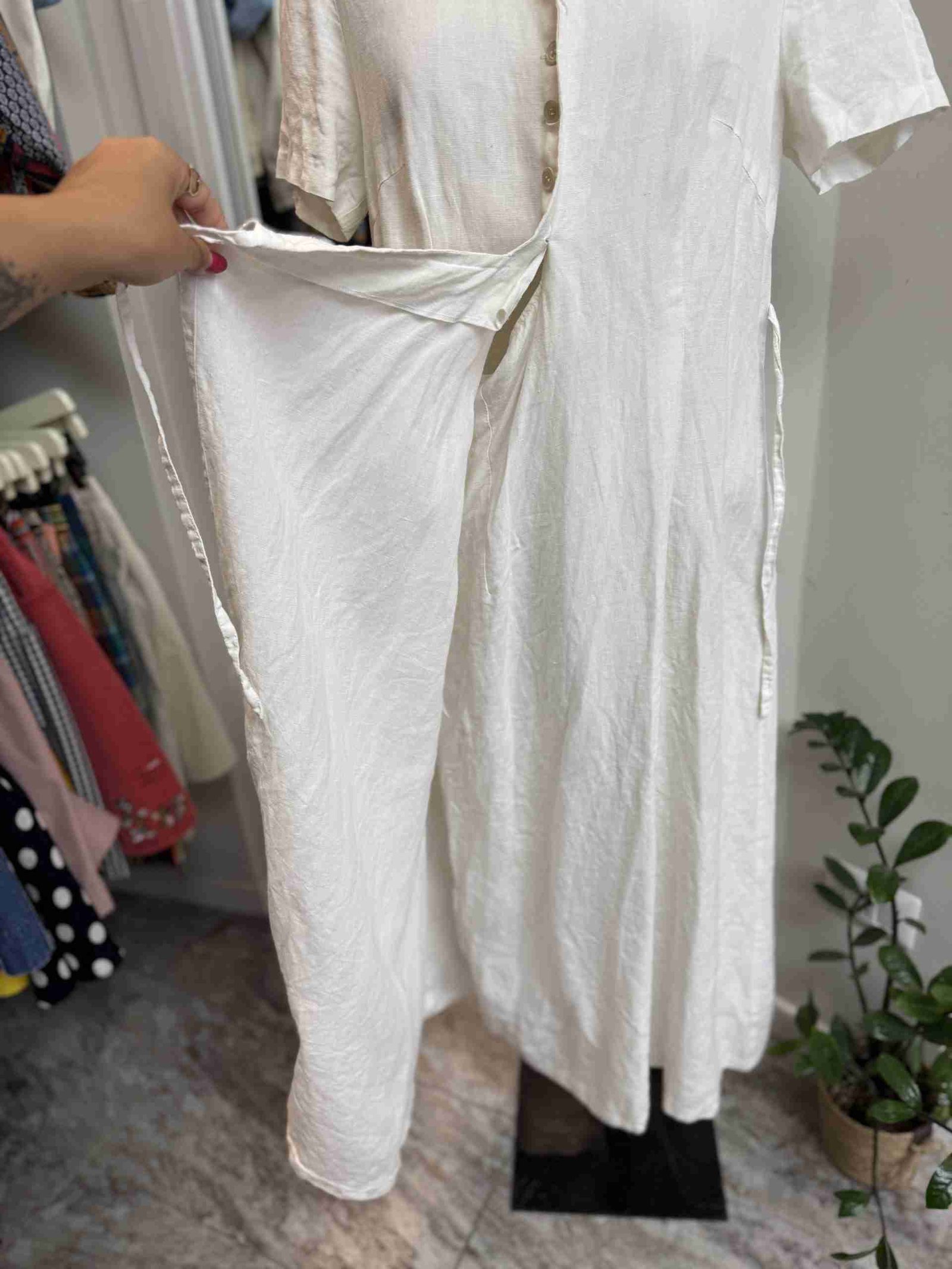 Vestito bianco in lino