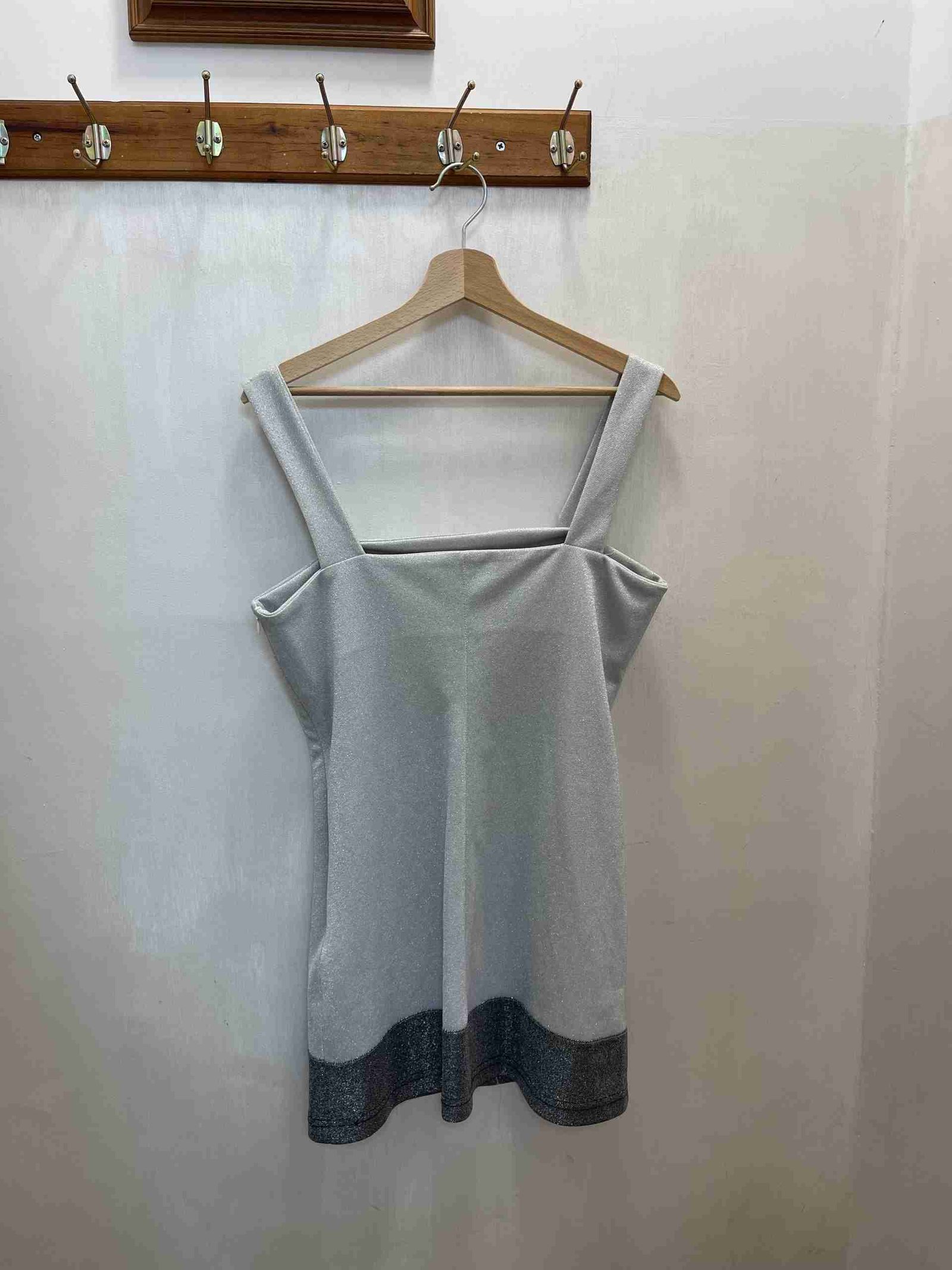 Vestito grigio glitterato