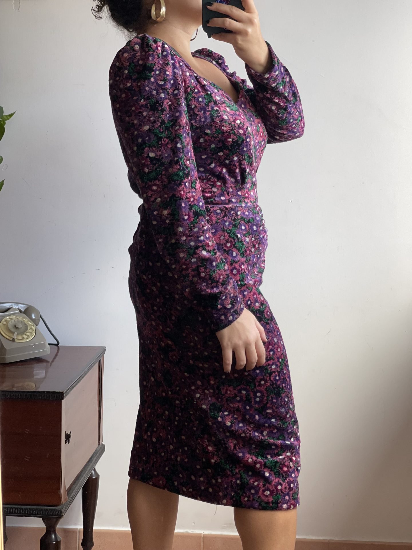 Vestito viola floreale