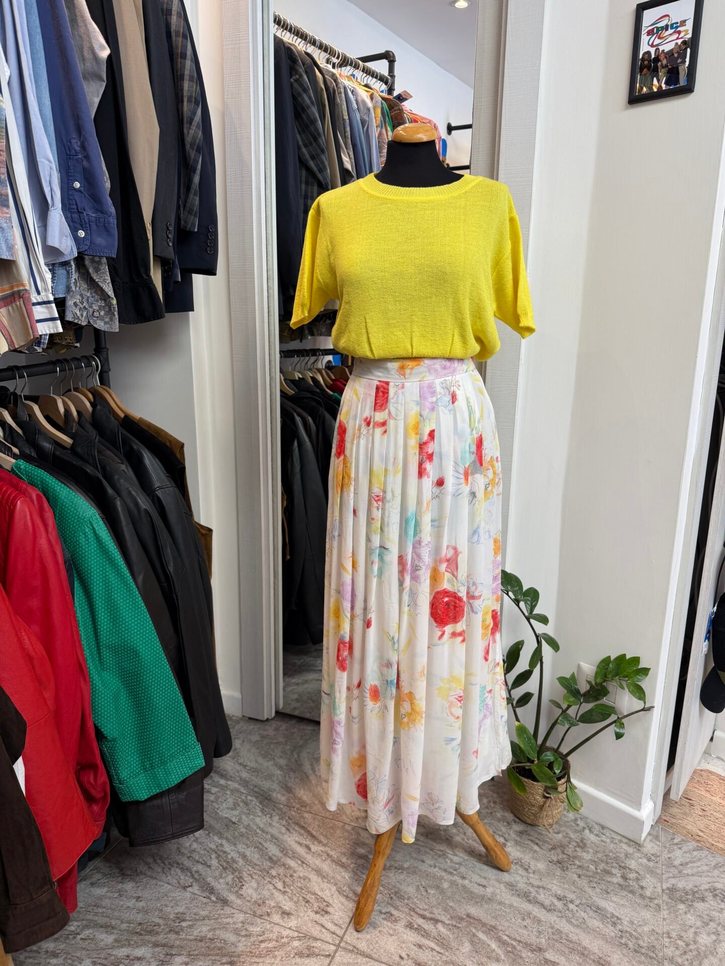 IMG_3640 Gonna bianca floreale