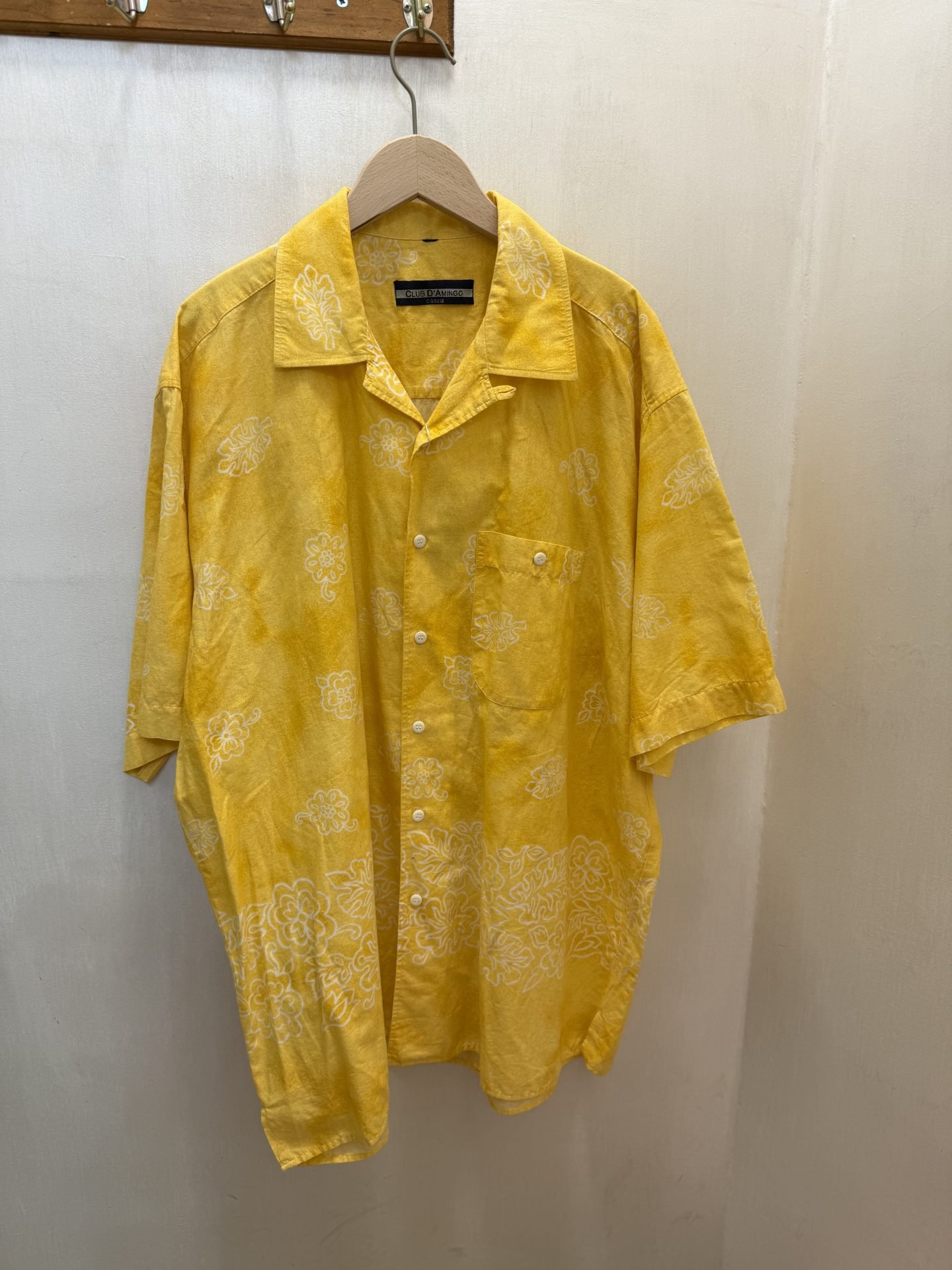 Camicia hawaiana gialla