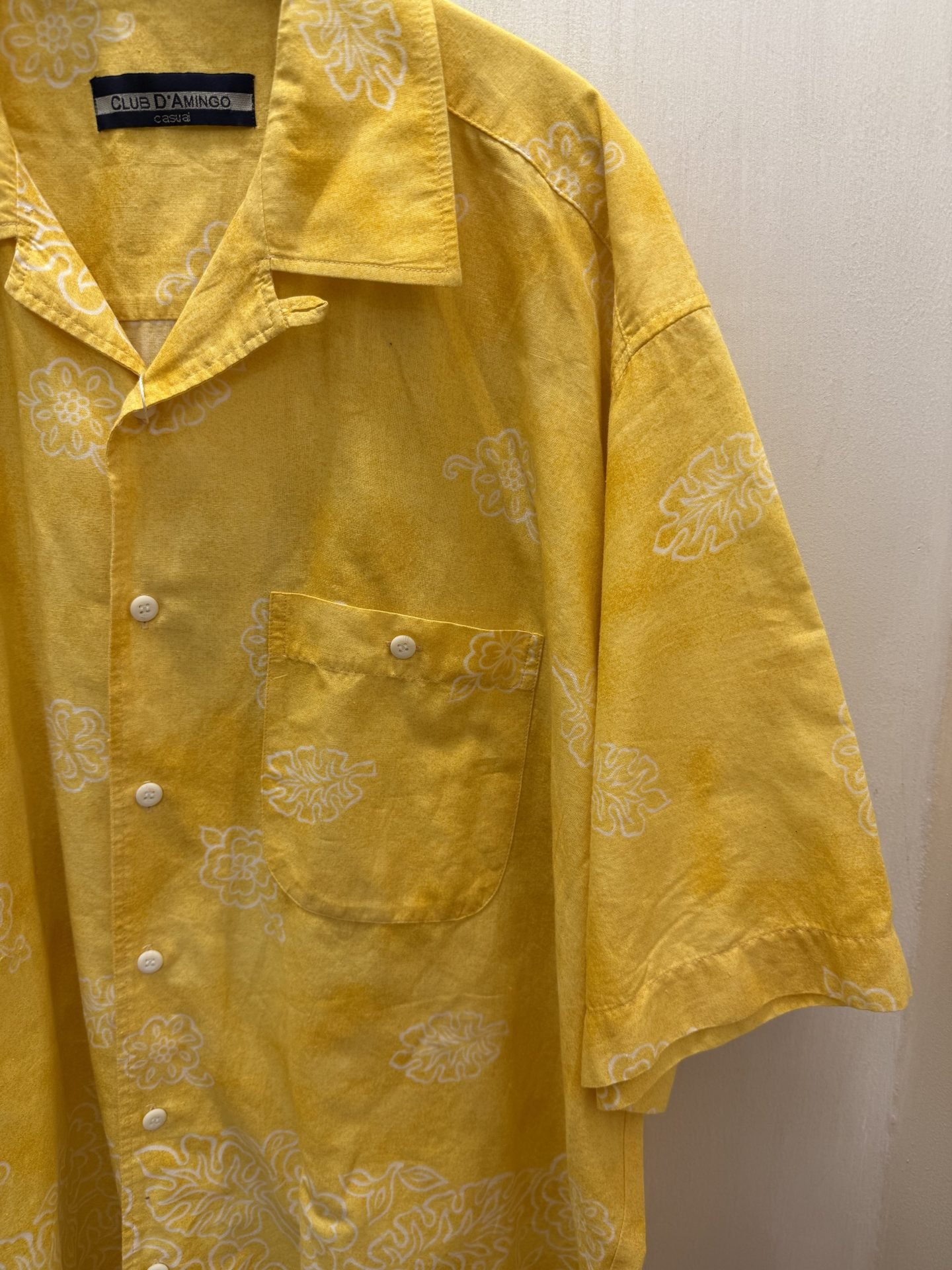 Camicia hawaiana gialla