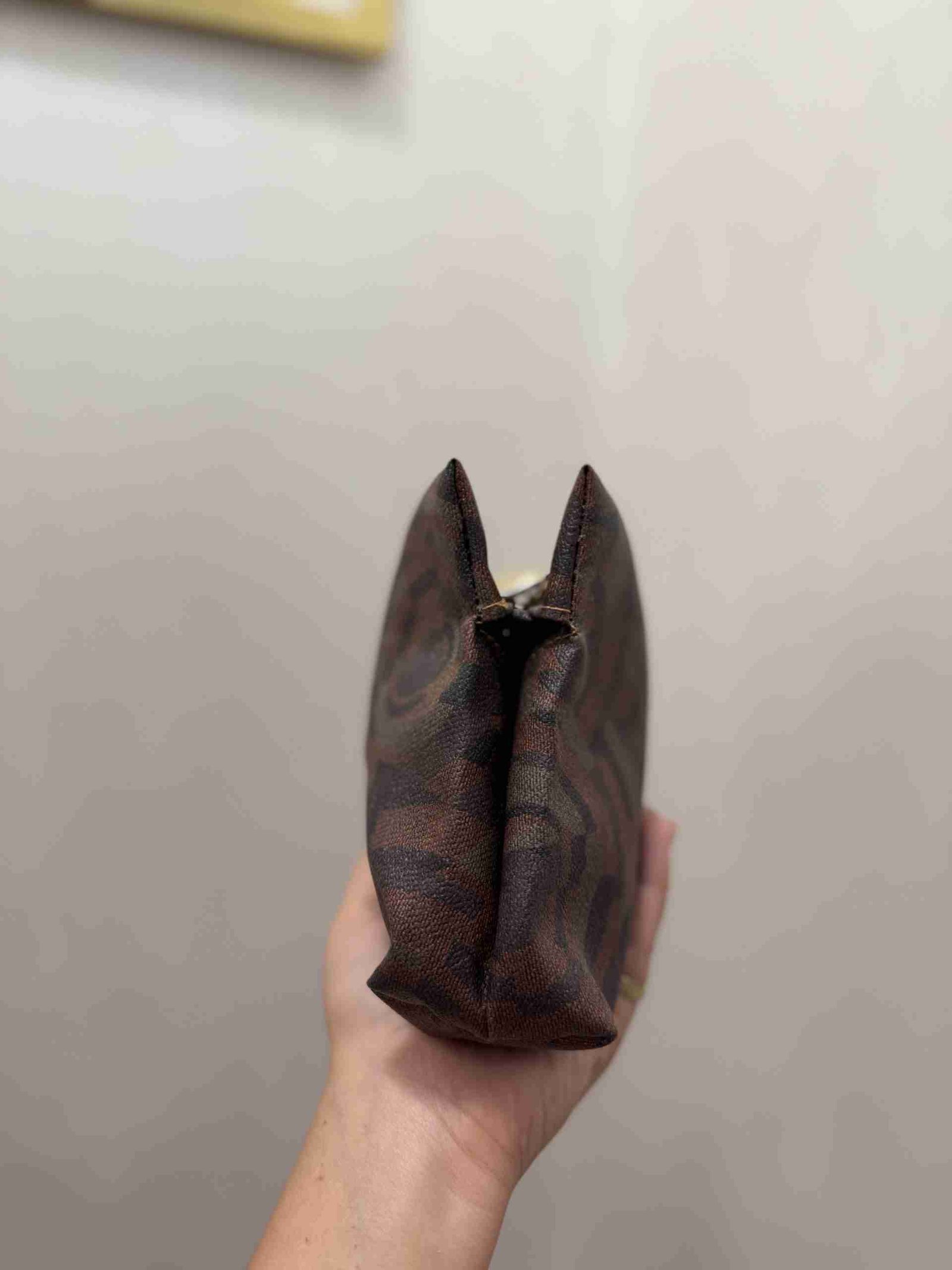 Borsello Pierre Cardin