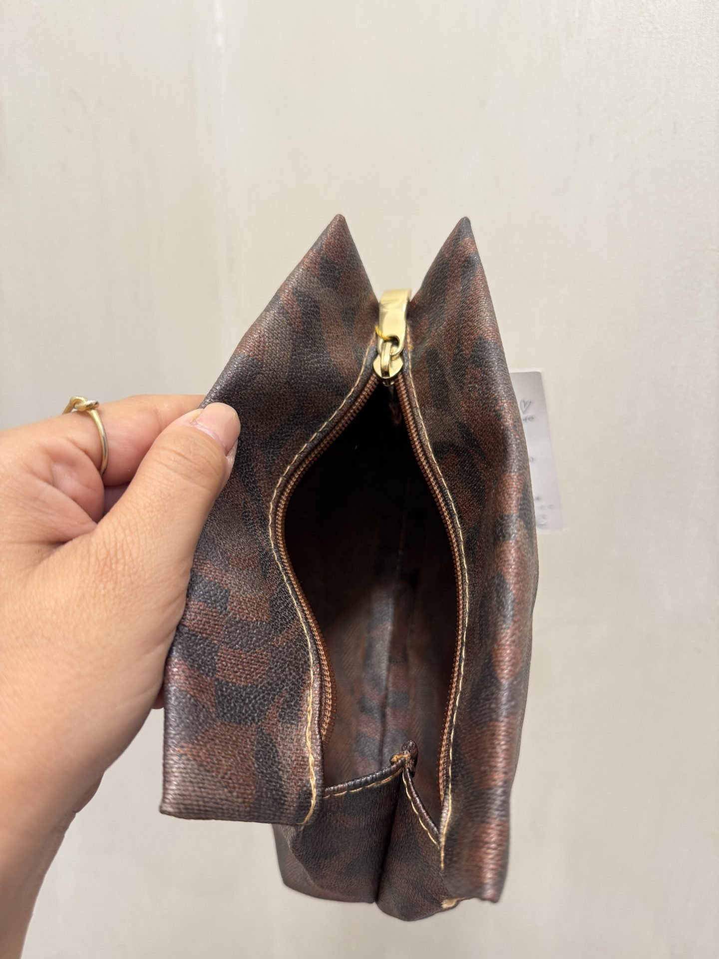 Borsello Pierre Cardin