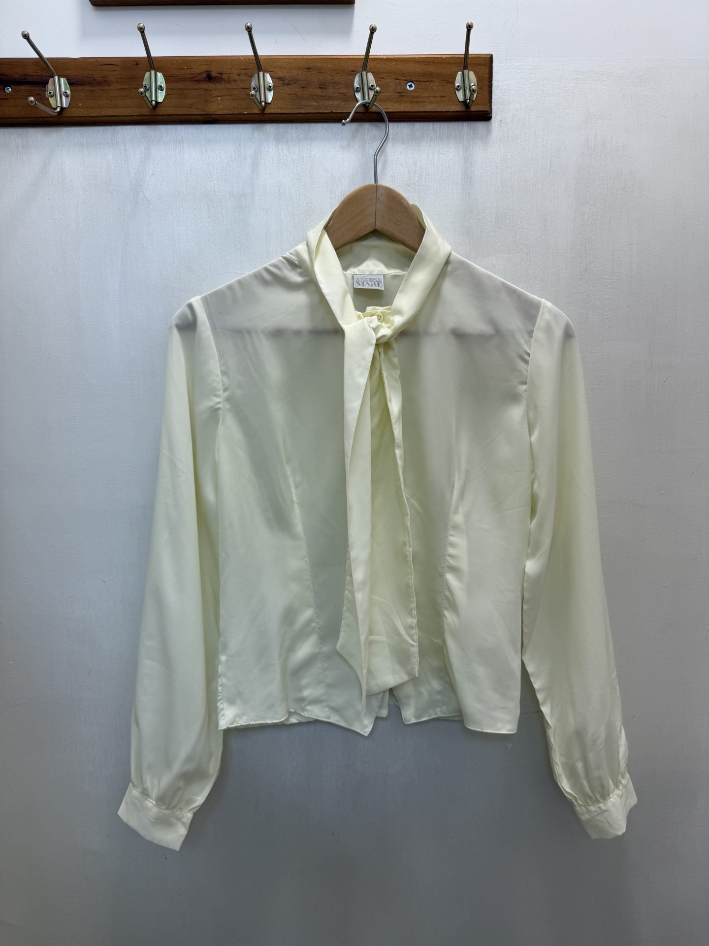 IMG_4457 Camicia bianca con cravattino