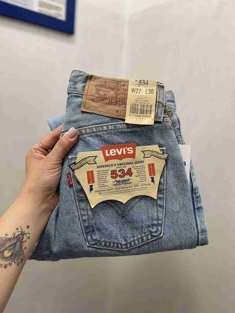 Levis 534 chiaro
