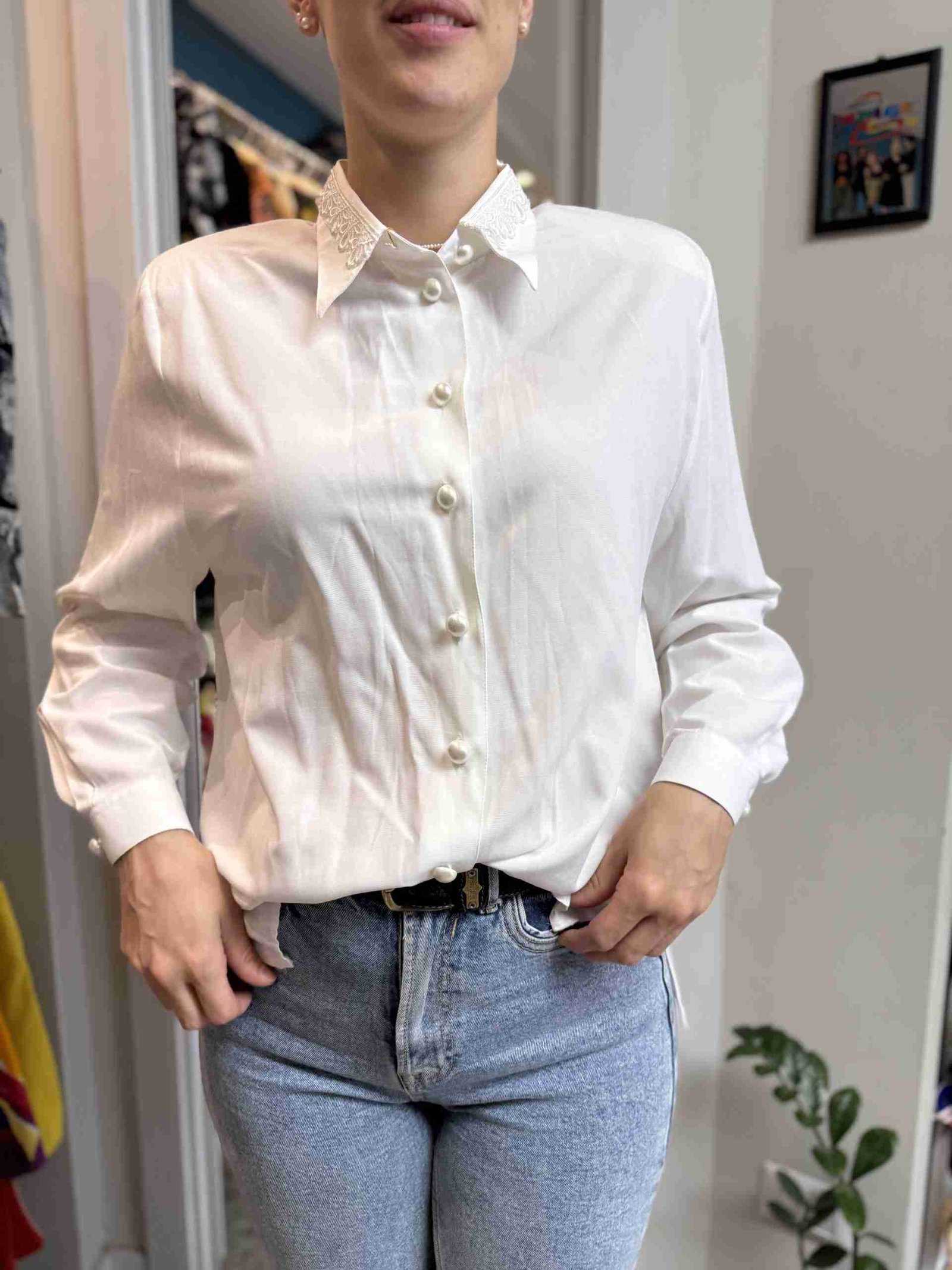 IMG_4696 Camicia bianca con colletto ricamato