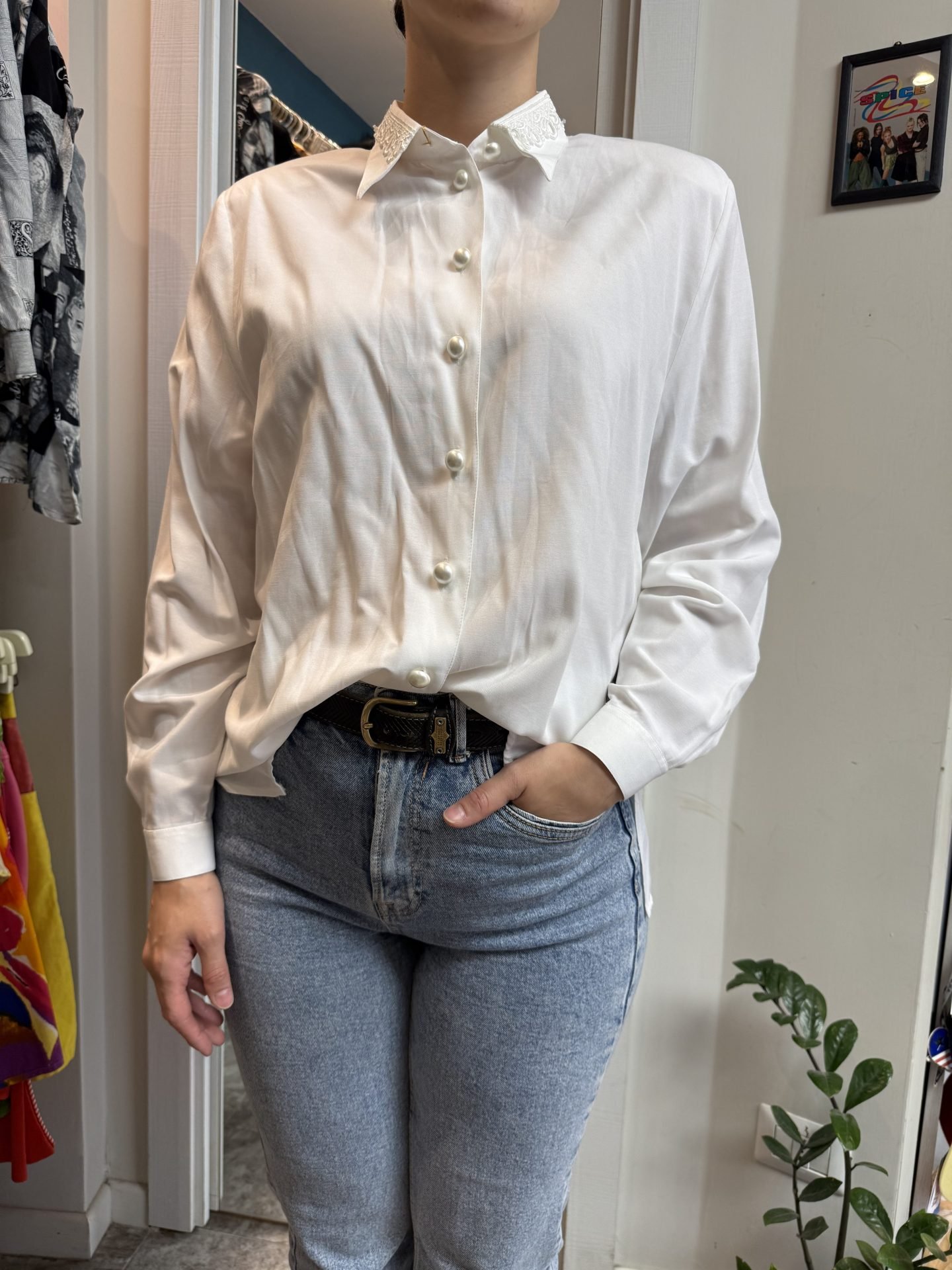 IMG_4700 Camicia bianca con colletto ricamato