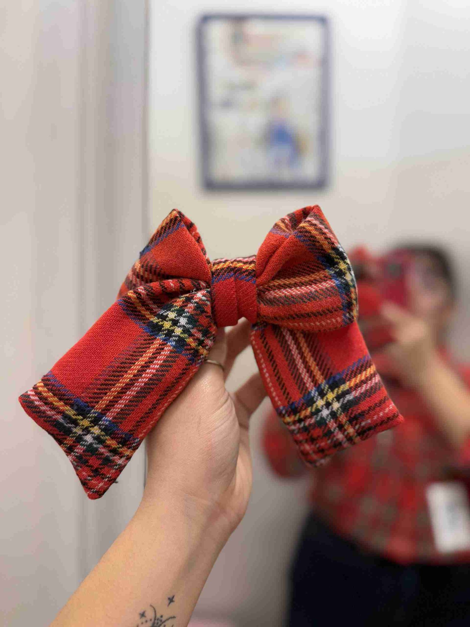 IMG_4862 Camicia tartan rossa + fiocco