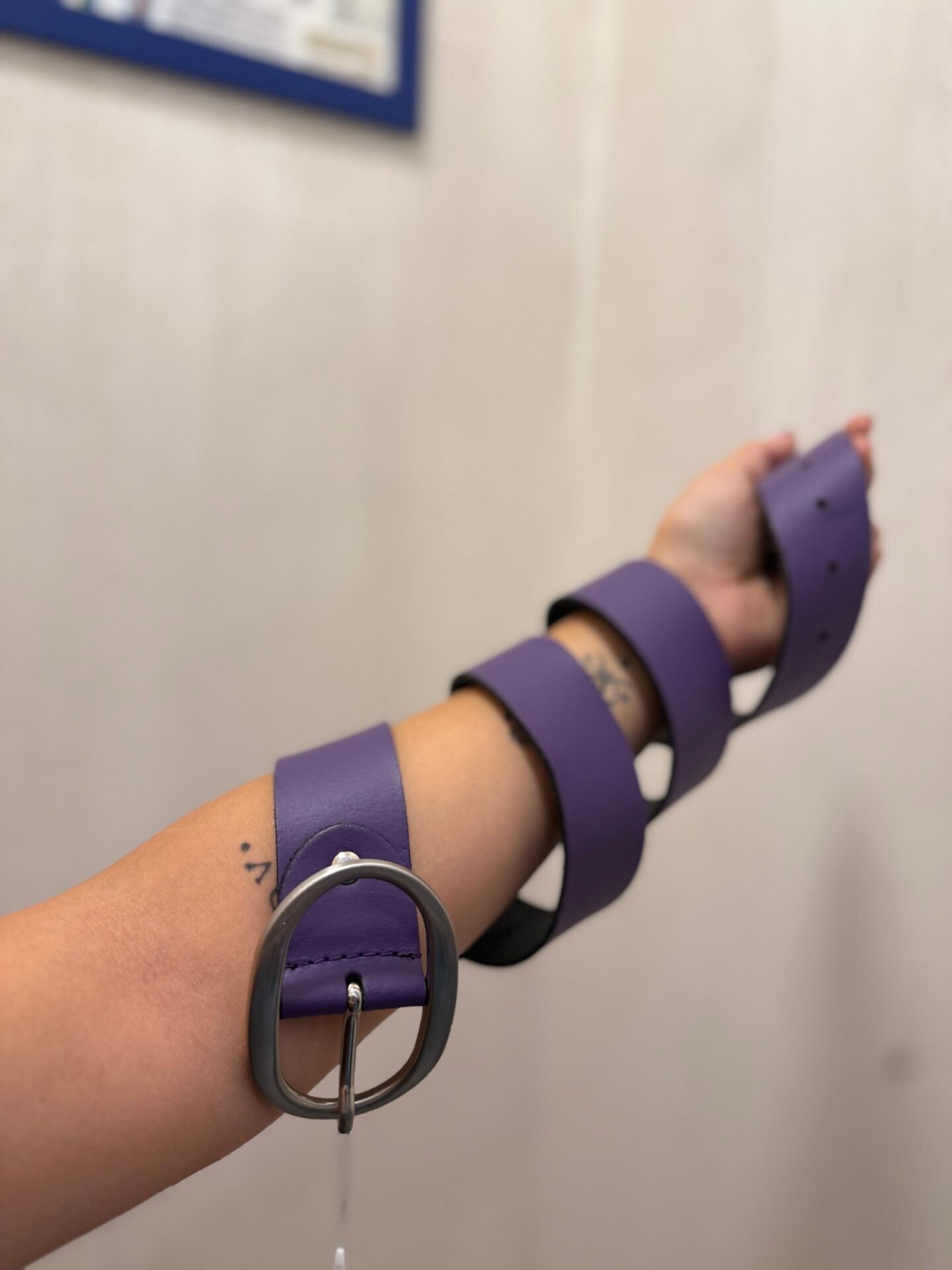 Cintura in pelle viola