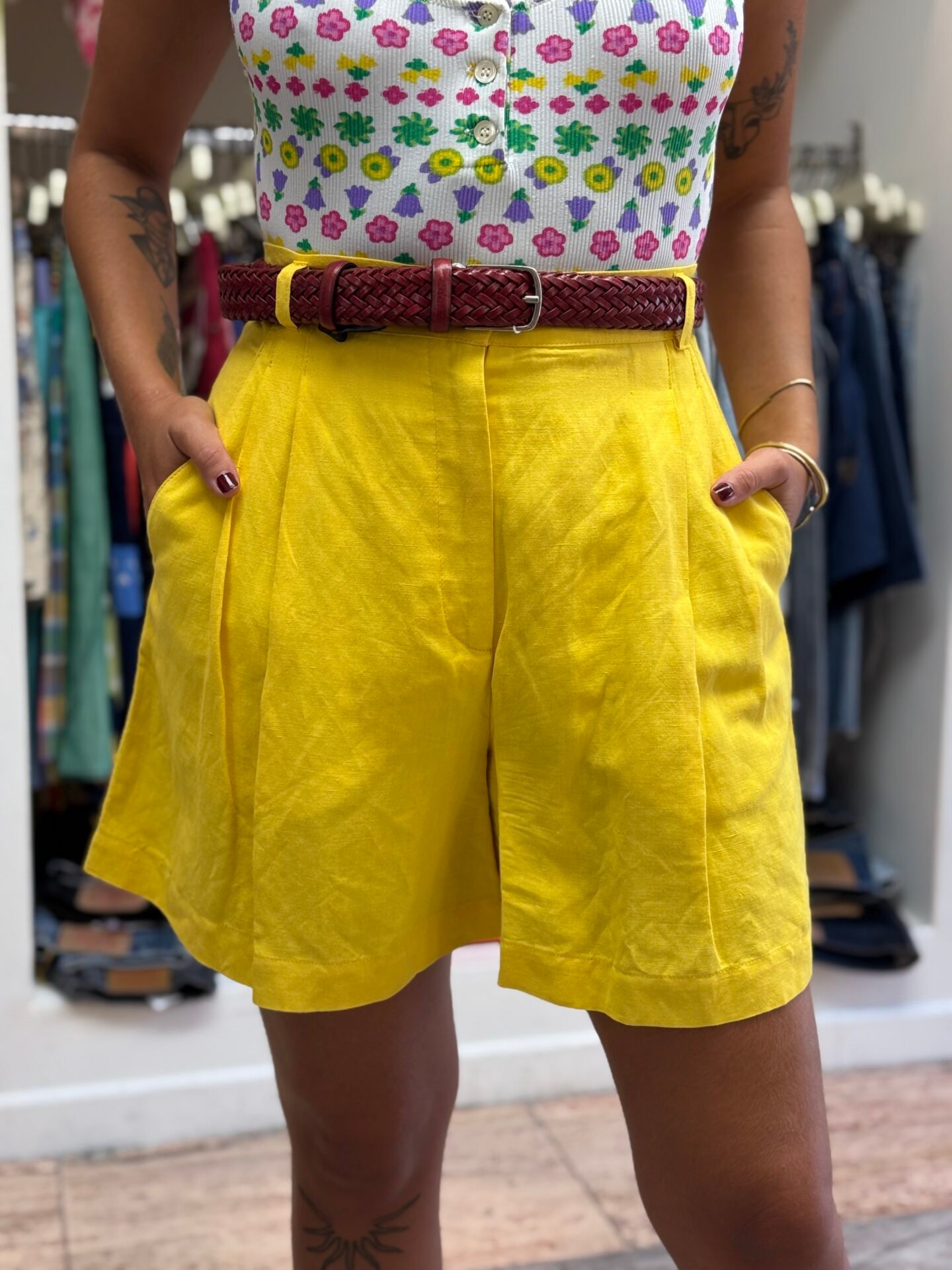 Bermuda giallo