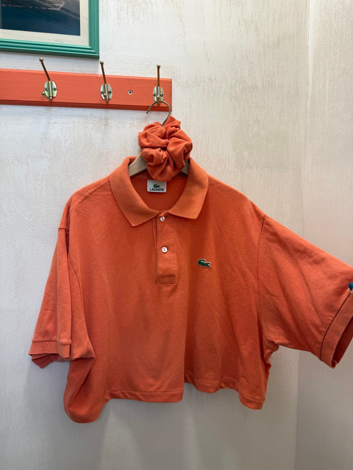 Polo Lacoste arancione crop + Scrunchies