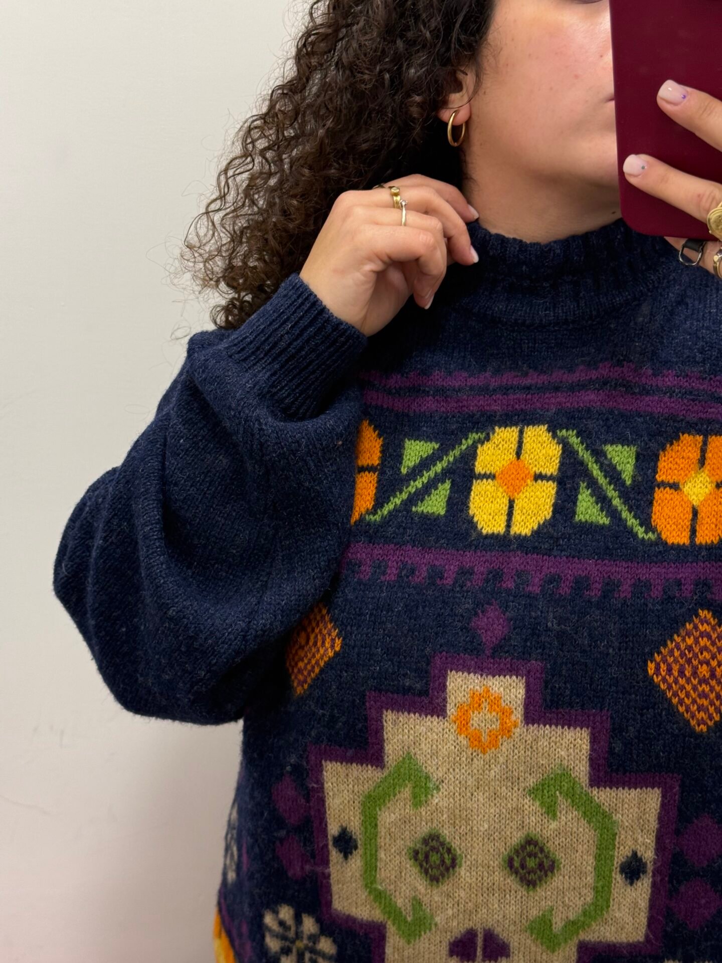 Maglione blu a fantasia