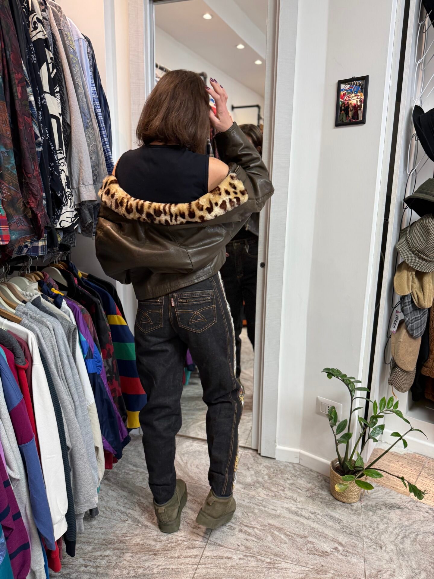 Giacca pelle marrone collo leopardato