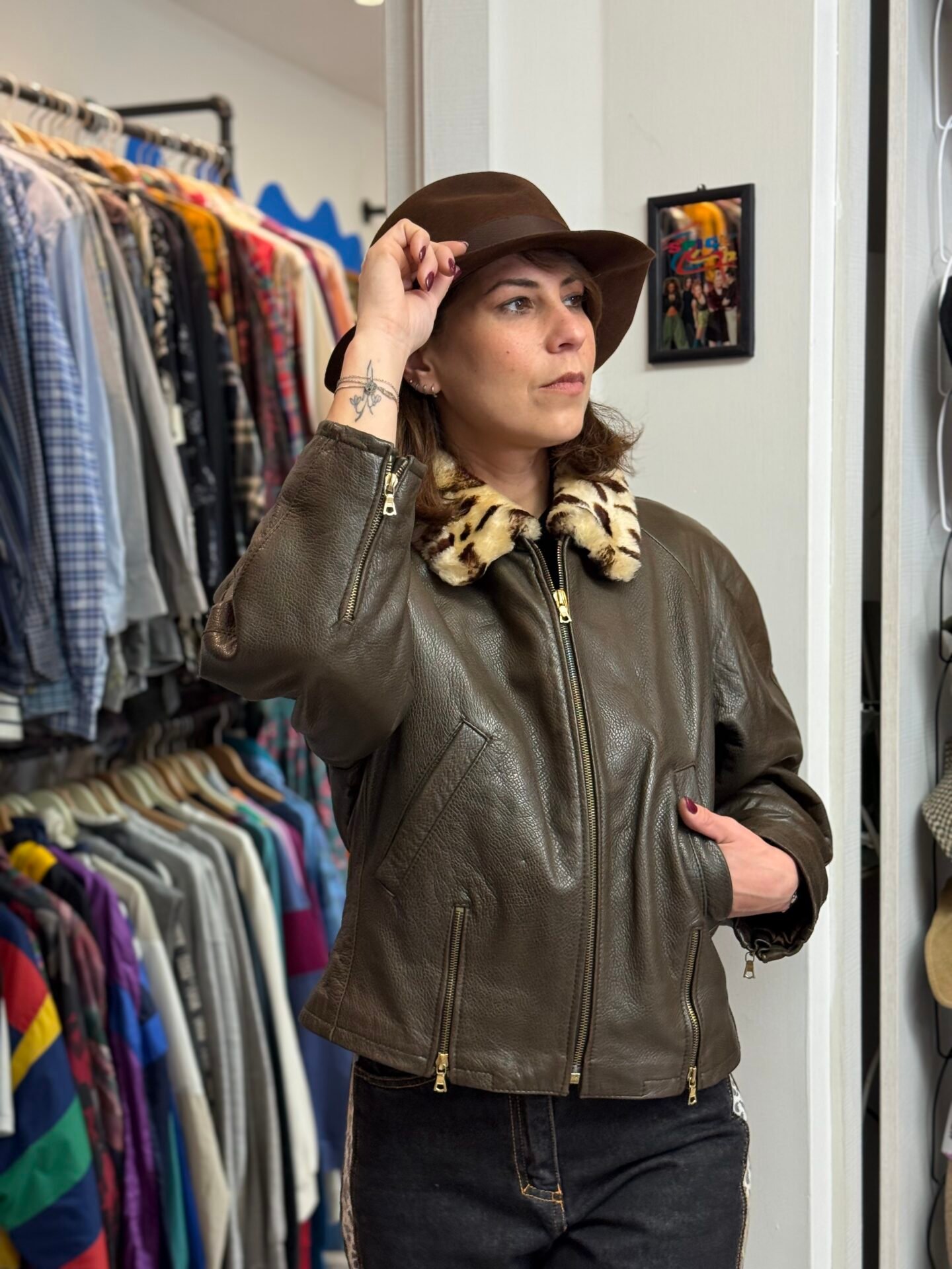 Giacca pelle marrone collo leopardato