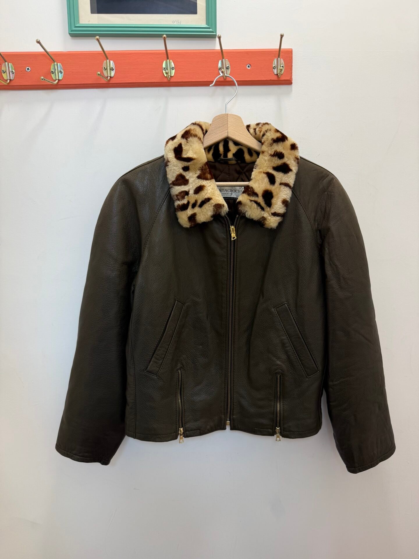 Giacca pelle marrone collo leopardato
