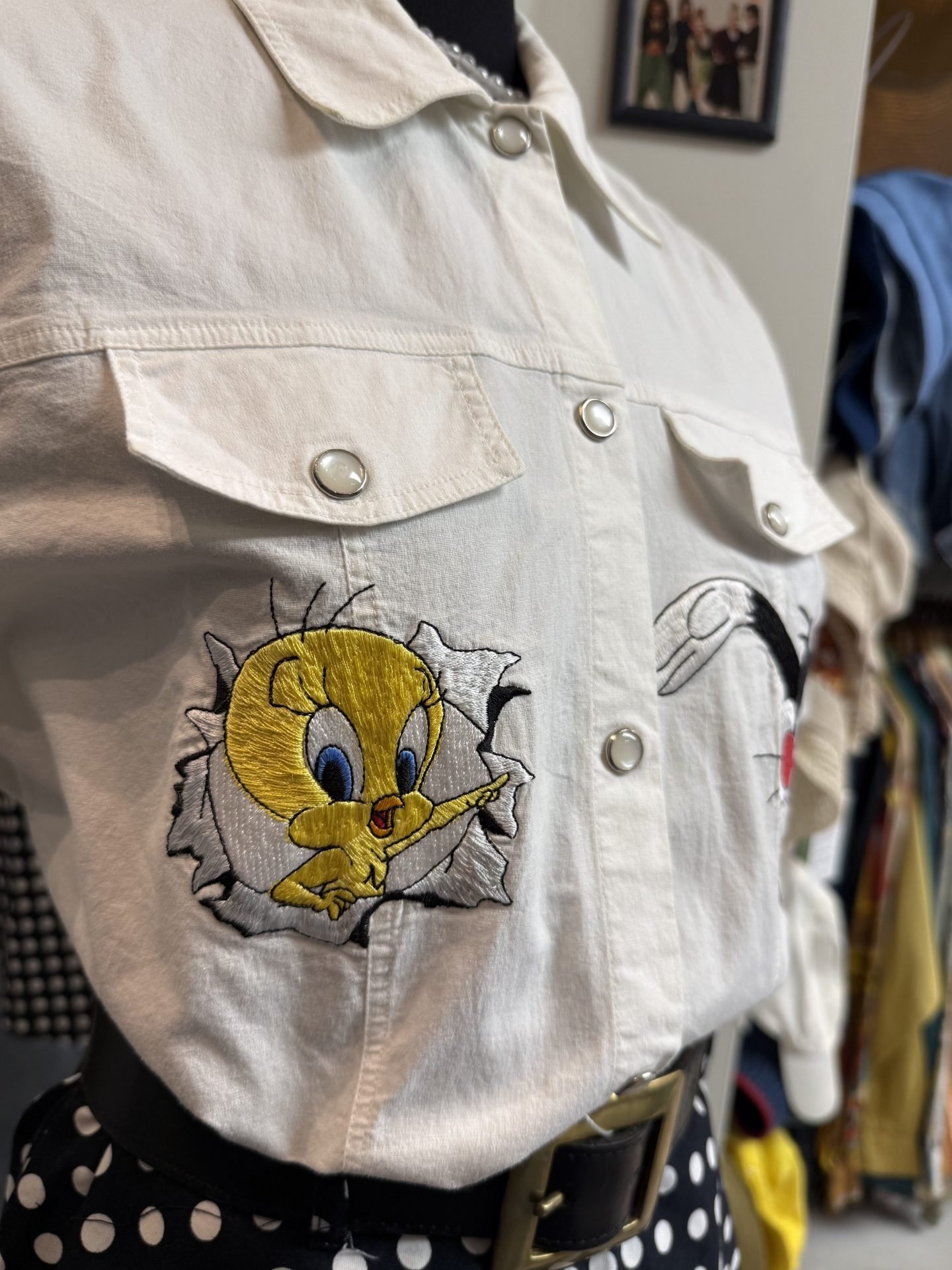 IMG_8636 Camicia bianca Titti e silvestro