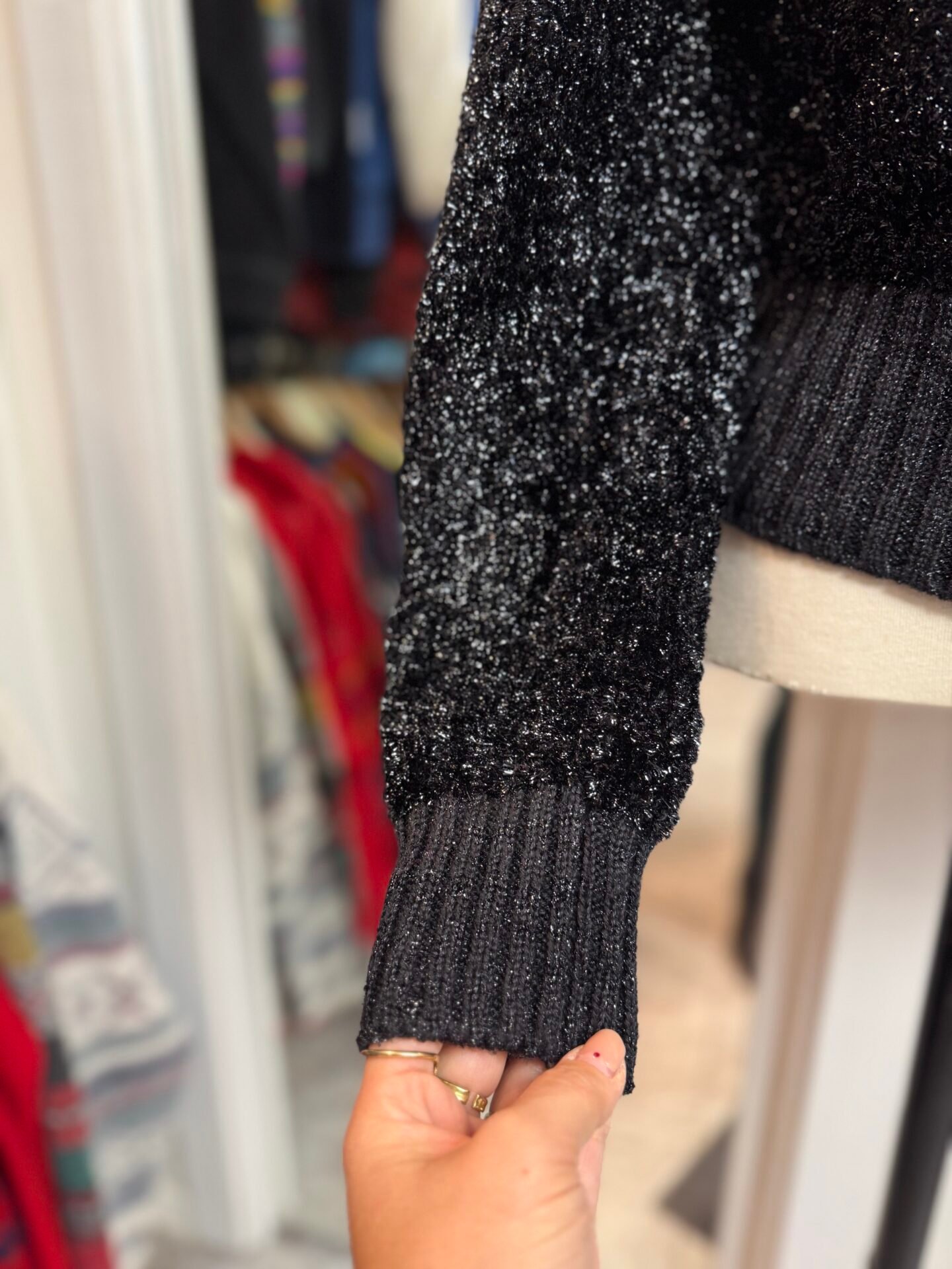 Maglione nero laminato