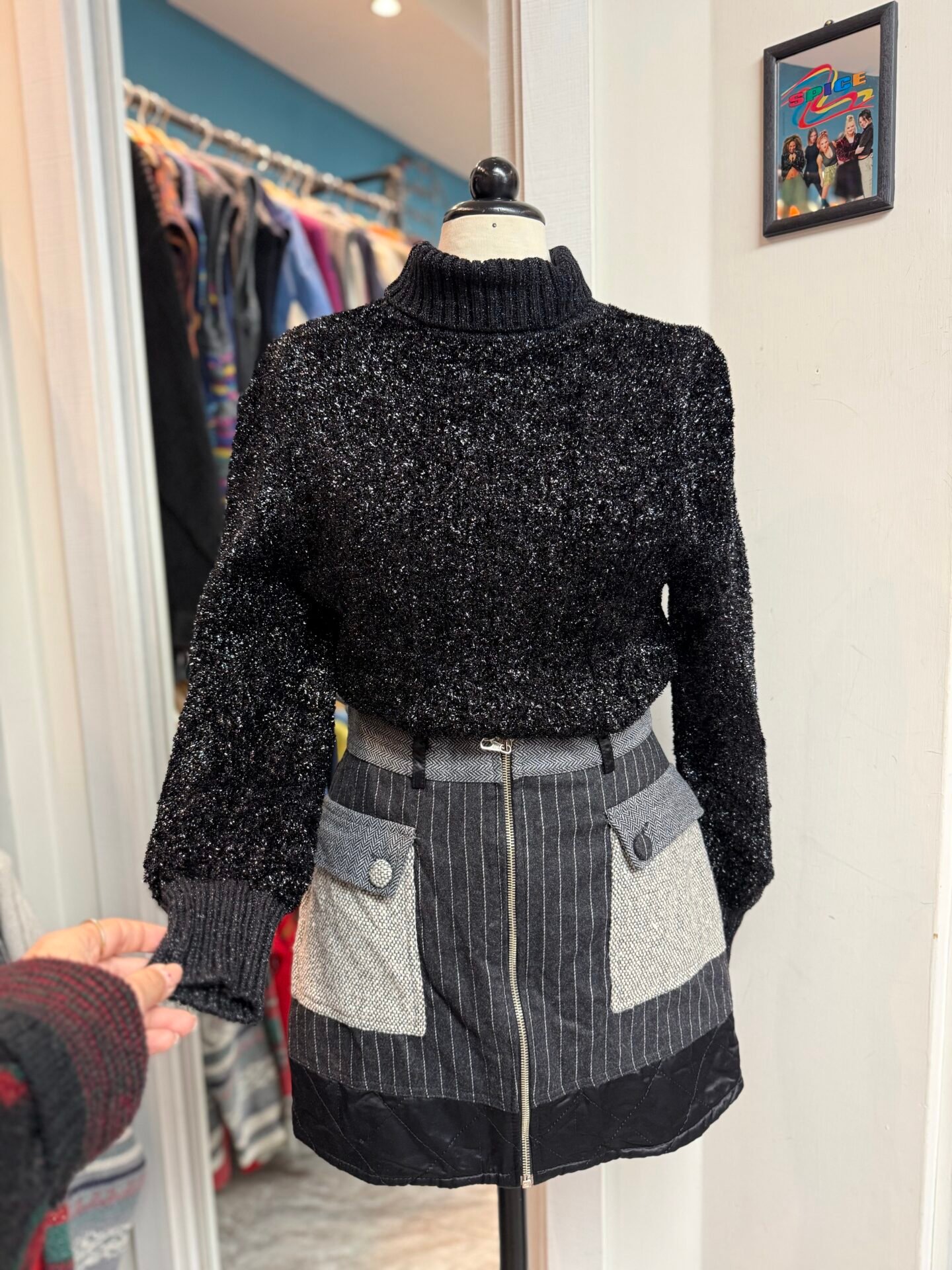 Maglione nero laminato