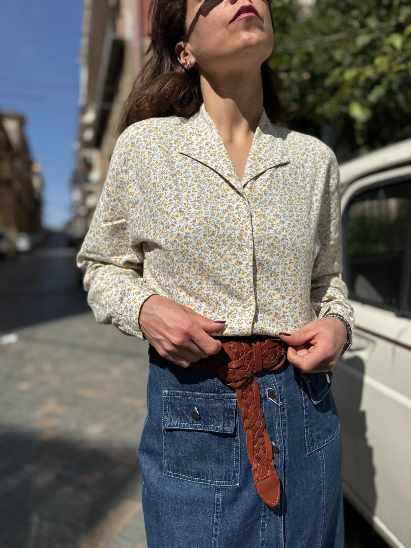 Camicia bianca floreale